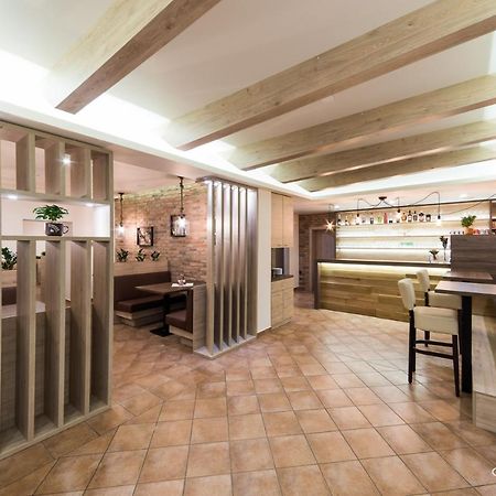 Gostilna S Prenocisci Pri Janezu Hotel Zgornja Loznica Bagian luar foto